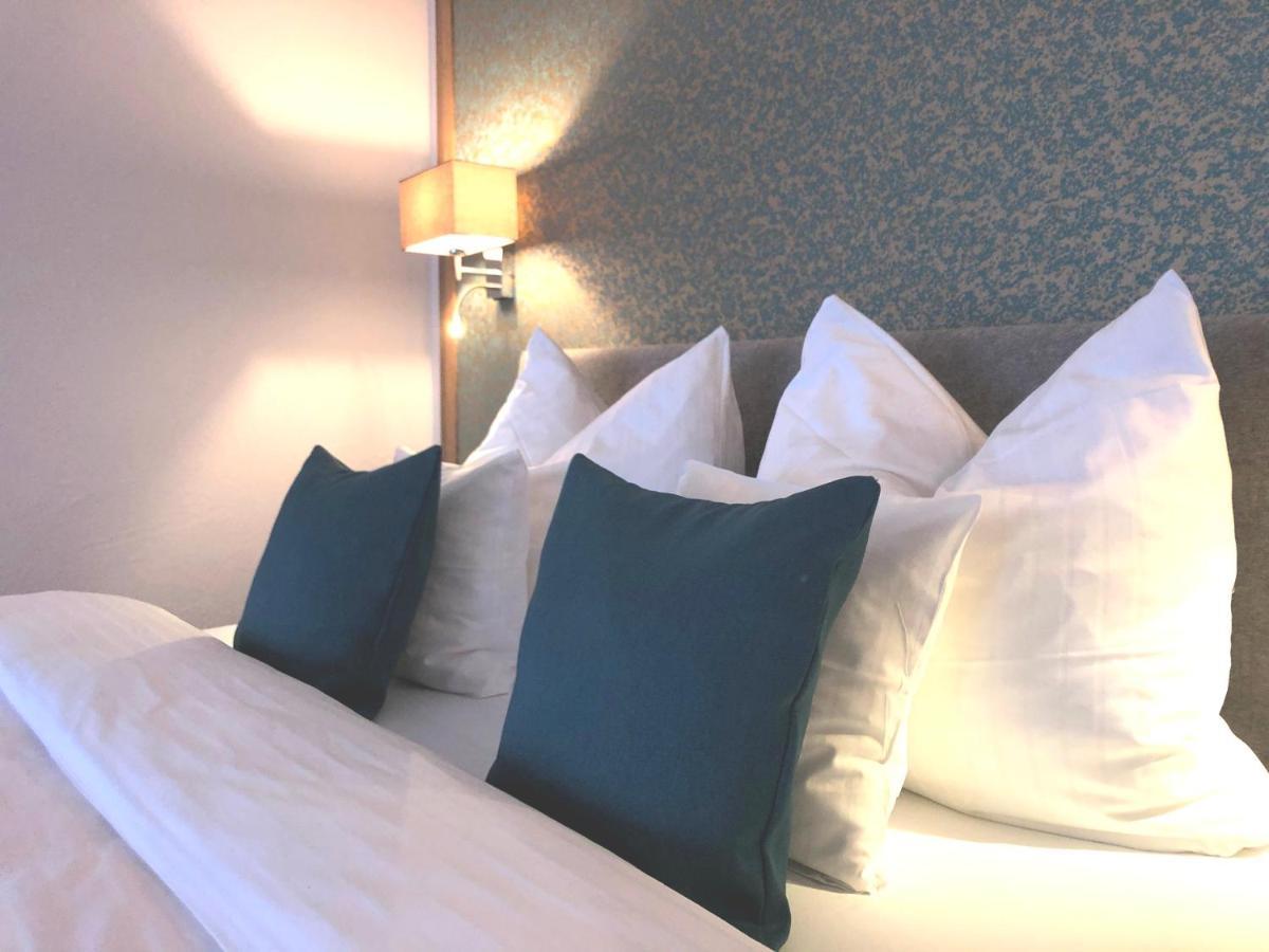 Hotel Zur Post 布里隆 外观 照片