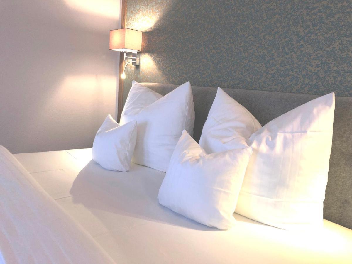 Hotel Zur Post 布里隆 外观 照片