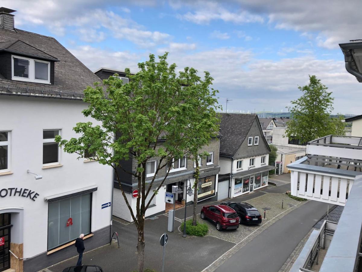Hotel Zur Post 布里隆 外观 照片